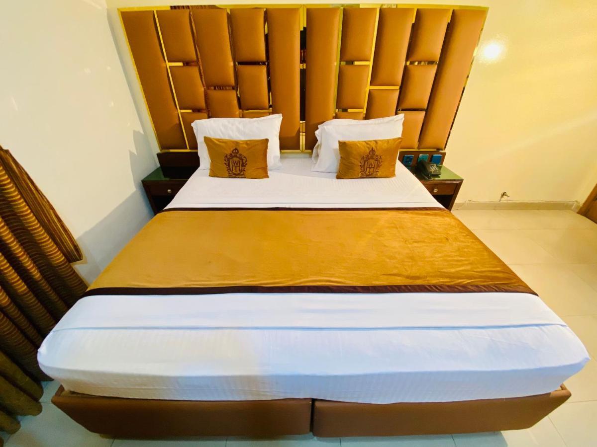 World Inn Hotel Karachi Exterior photo